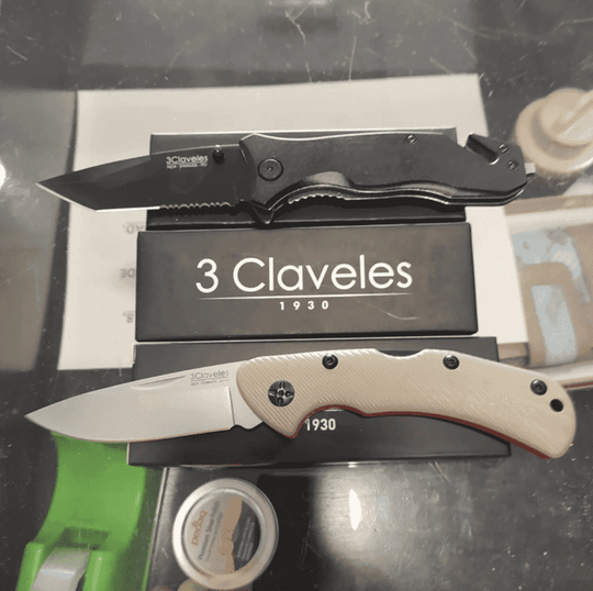 cuchillos 3 claveles